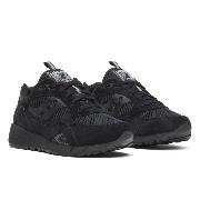 Gore-Tex x Saucony Shadow 6000 Triple Black 