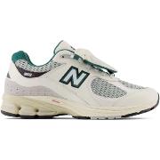 New Balance M2002RVD "Nightwatch Green"